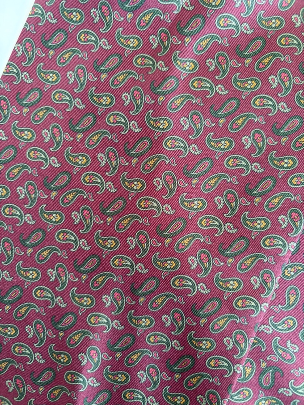 Robert Talbott Holmes Silk Maroon Paisley Print Ascot Cravat Made in Italy NWT - Picture 3 of 4
